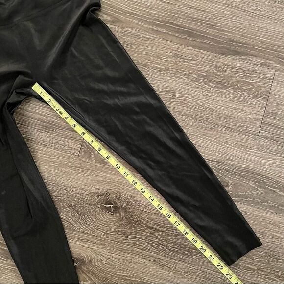 Beyond Yoga Sportgloss Smooth Operator High Waisted legging - Picture 5 of 6